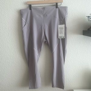 NWT Lululemon Power Thru High Rise Crop